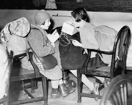 Two Austrian refugee children, photo